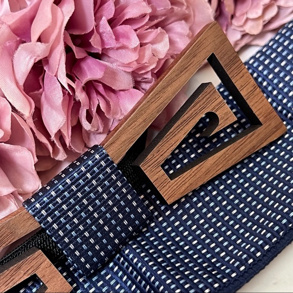 Handmade Wood Butterfly Bow Tie Cufflinks Navy Blue Pocket Square Set - Picture 7 of 16